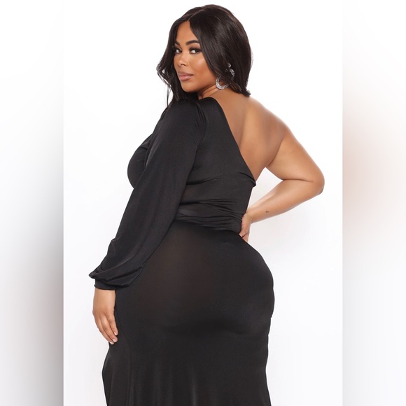 One Shoulder Ruched Formal Maxi Dress - Picture 4 of 4